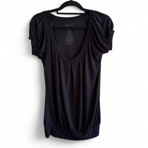 Miley Cyrus Black VNeck Tunic Women’s Large